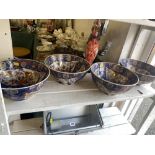 Four Imari style fruit bowls