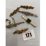 Seven Gold brooches etc. 23.