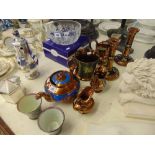 A qty of lustre ware