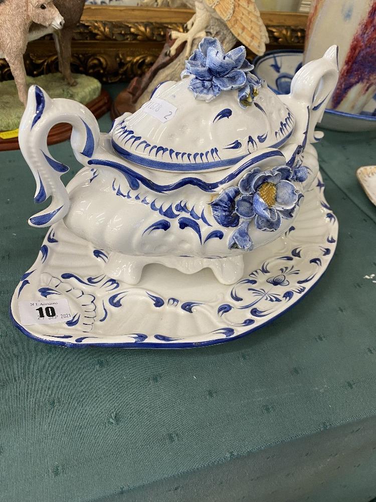 Blue and white lidded tureen on stand