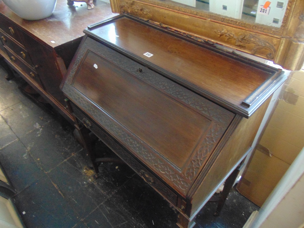 An Edwardian Mahogany bureau - Image 2 of 3