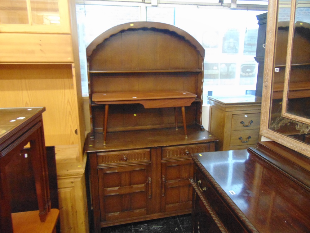 An Oak dresser