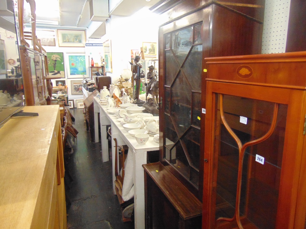 A mahogany bookcase on a cupboard base - Image 4 of 4