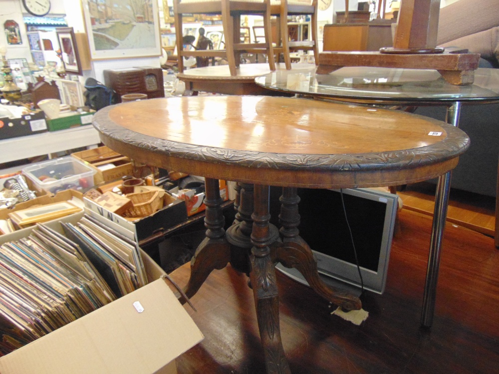 A 19th century Walnut side table - Image 2 of 4