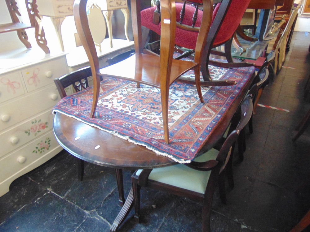 A Regency style dining room suite; table with extra leaf, - Image 2 of 4