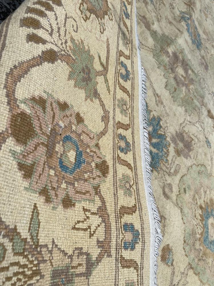 A Ziegler design carpet, cream ground, - Image 20 of 21