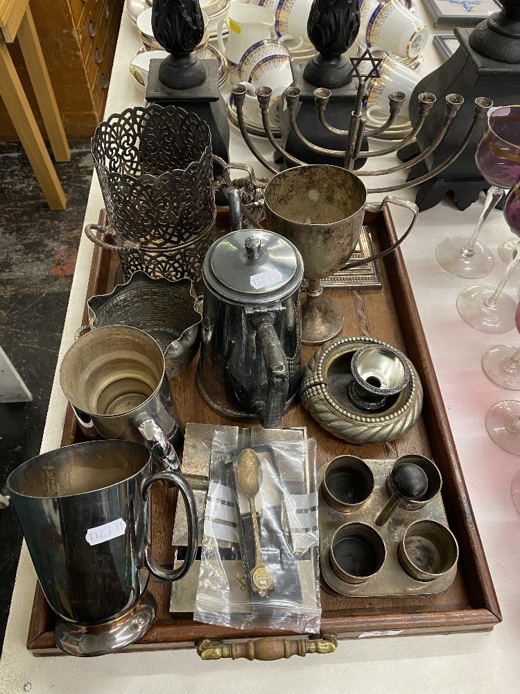 A qty of metal ware inc.