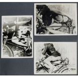 Album mit ca. 130 montierten erotischen Original-Photographien. Vintages, Silbergelatine. Ca. 1940er