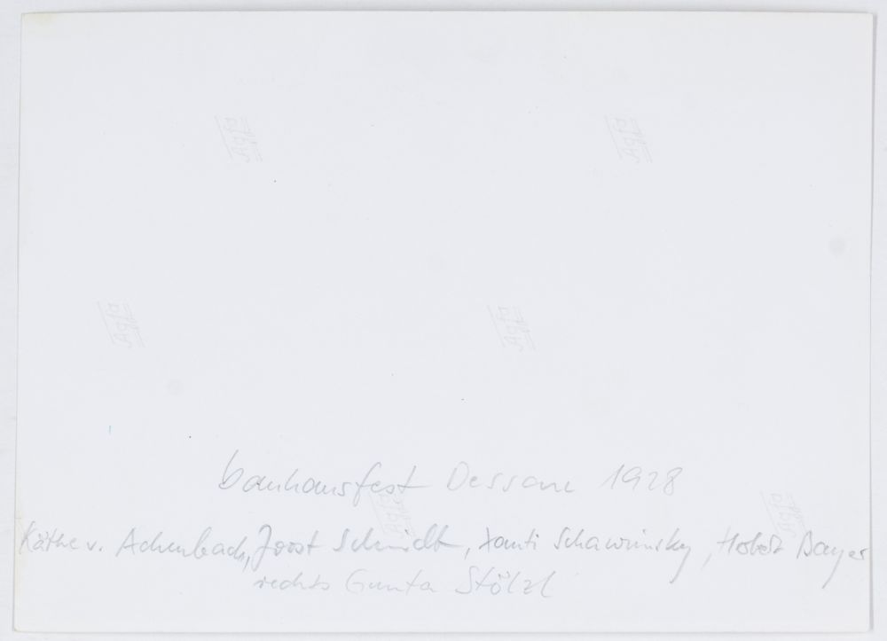 Bauhaus - - Bauhausfest Dessau. 1928. Silbergelatineabzug auf Agfa. Verso handschriftlich - Image 2 of 2