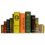 Werbung - - Sammlung von 33 Buchattrappen aus Blech. Lackiert, teils lithographiert. Niederlande,