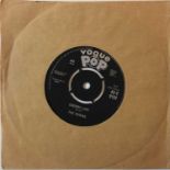 THE ROBINS - CHERRY LIPS 7" (ORIGINAL UK VOGUE POP RELEASE - 45-V 9168)