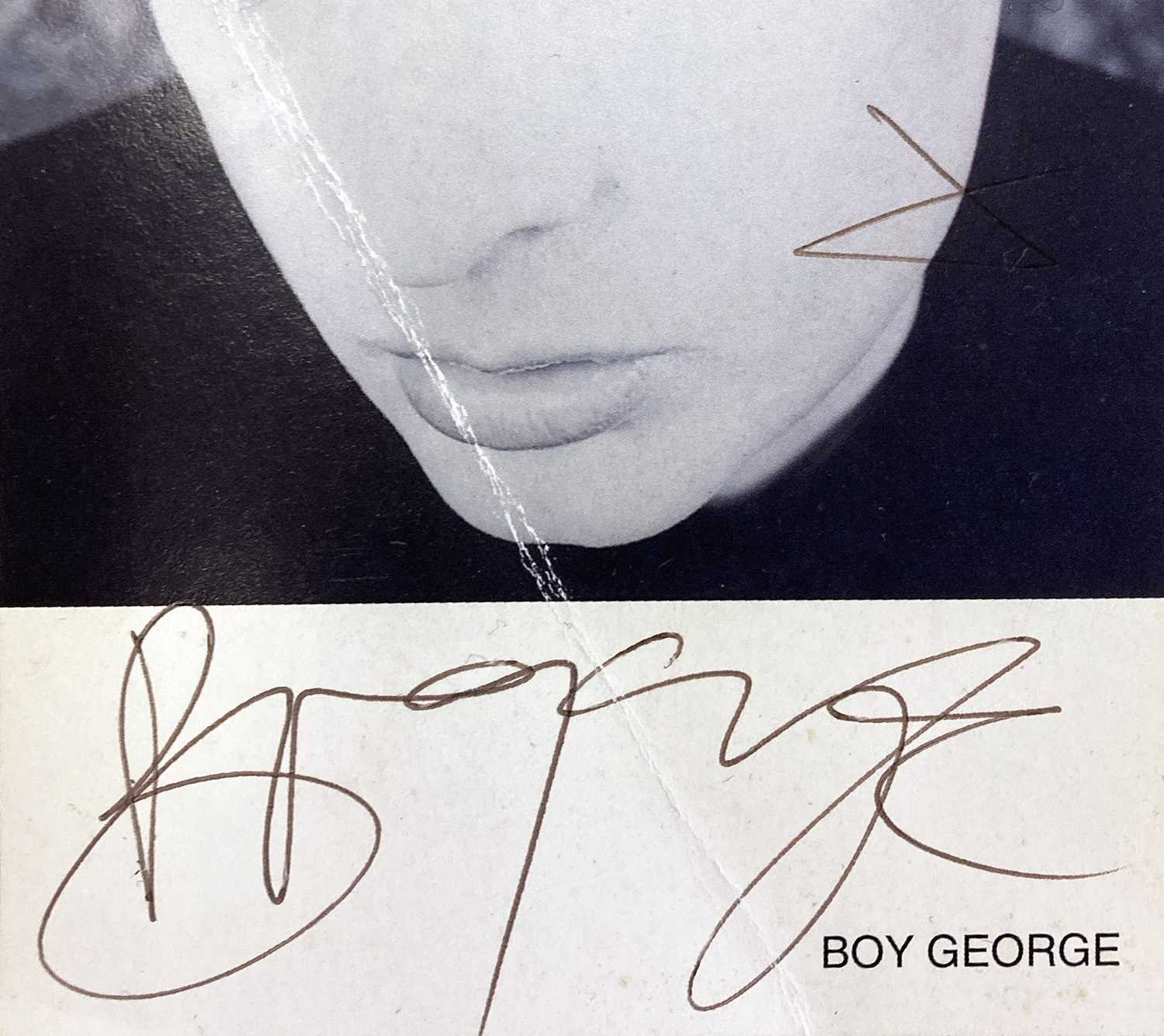 BOY GEORGE SIGNED AND RARE MEMORABILIA. - Image 4 of 5