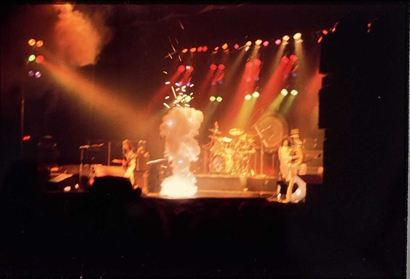 QUEEN 1970S CONCERT PHOTOS - TRANSPARENCIES. - Image 5 of 9