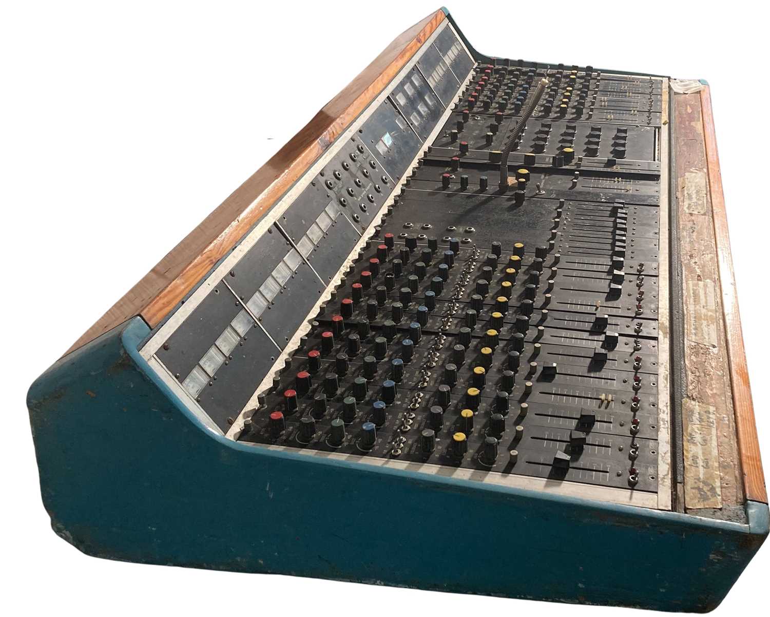 Vintage 20 Channel Mixing Desk - 33 - Image 2 of 17