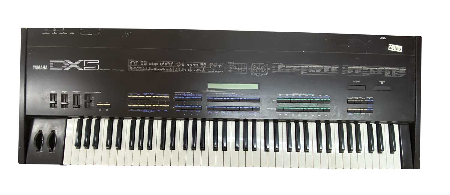 YAMAHA DX-5 KEYBOARD, YAMAHA QX-1 SEQUENCER & ROLAND SYNC BOX SBX-80