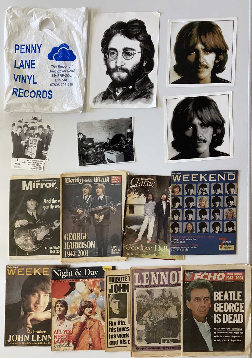 BEATLES NEWSPAPERS - PHOTOGRAPHS.