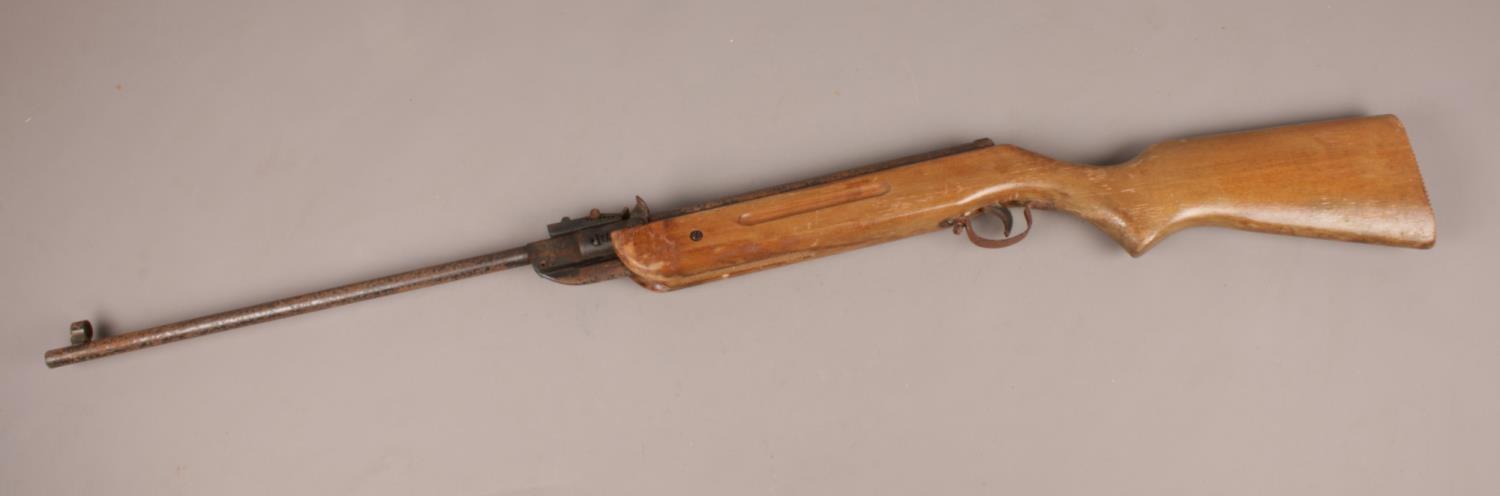 A .177 calibre break barrel air rifle. CAN NOT POST. Barrel and makers mark rusted. Cocks and