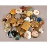 A collection of Ladies powder compacts. Stratton, Zenette examples etc