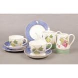 A Wedgwood 'Sarah's Garden' 2 piece tea set. Teapot, milk jug, cups/saucers, side plates.