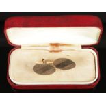 A Boxed Pair of Men's 9ct Gold Cufflinks. Total Weight: 3.15g