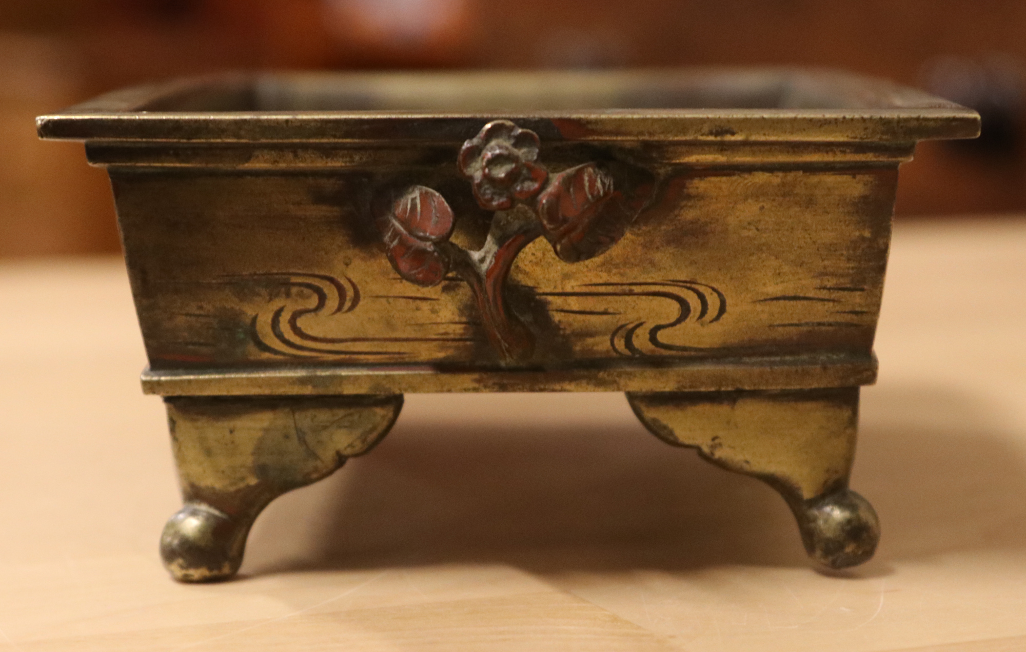 A Small Oriental Brass Tray Raised on Supports. Decorated with a River Scene on the Side of the - Image 3 of 5