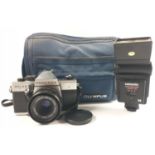 PRAKTICA 35mm SLR CAMERA with Tessar 2.8/50 CARL ZEISS JENA DDR 363837 LENS in carrying case with