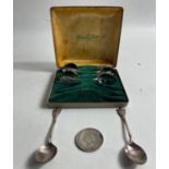 1x 1890 SOLID SILVER VICTORIA CROWN coin1x Canteen of EP teaspoons