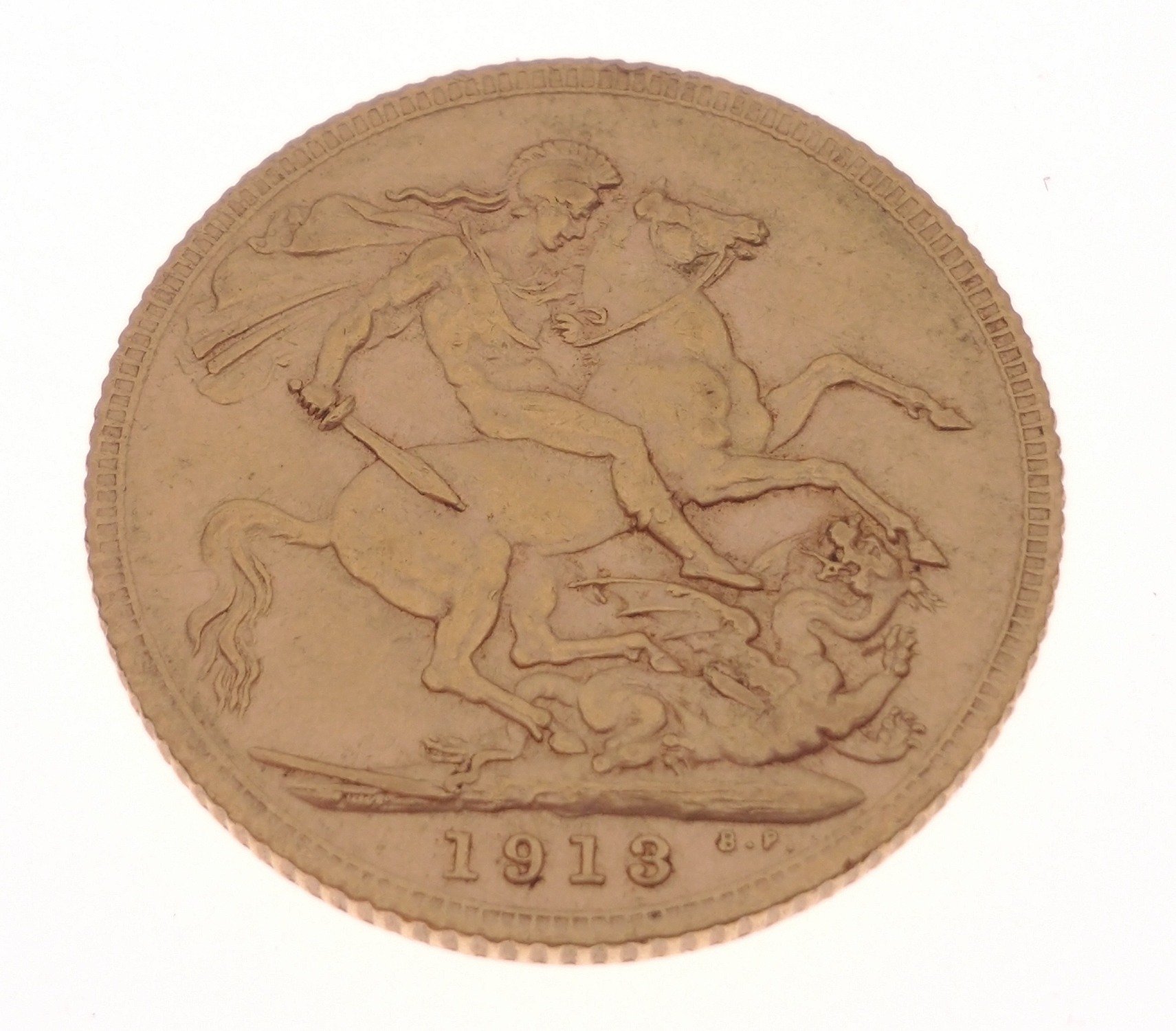 A KING GEORGE V 1913 FULL GOLD SOVEREIGN in good condition