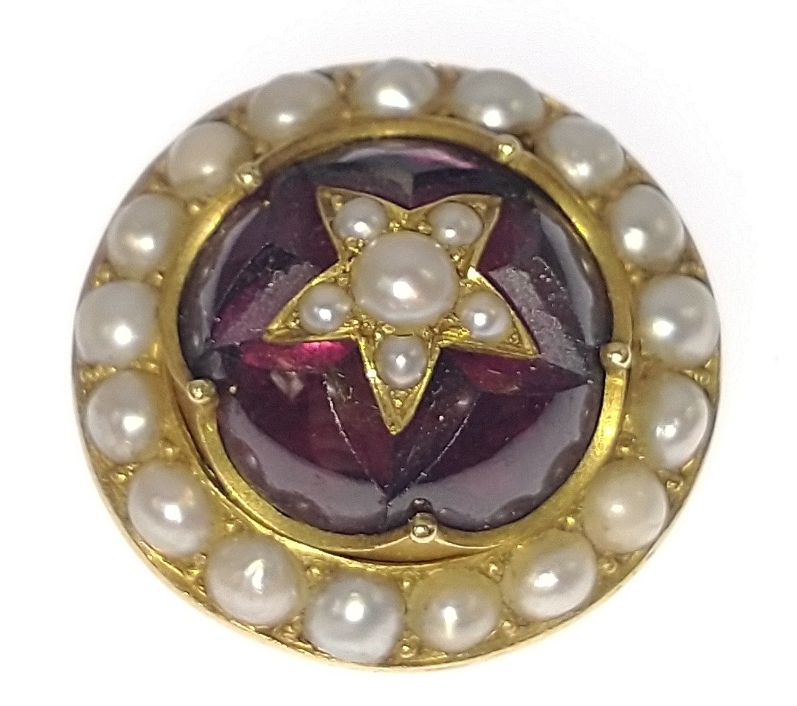 Possibly VICTORIAN 'yellow metal' circular red stone and pearl set BROOCH, dimension 2cm diameter, - Image 3 of 3