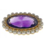 Vintage nice quality! 750 stamped BROOCH, yellow gold oval shaped amethyst & surrounded by small