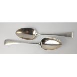 Two London silver hallmarked 1812 SPOONS by silversmith WILLIAM SUMNER, length 22cm, gross weight