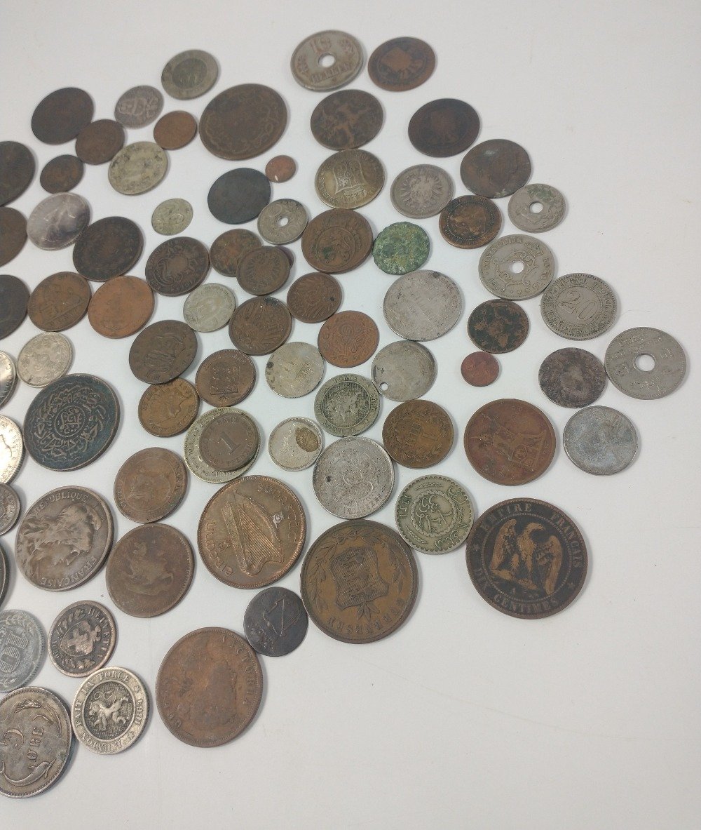 A mixed collection of VINTAGE WORLD COINAGE - Image 5 of 6