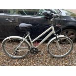 A MARIN Stinson CF5.01,2 ladies bike in silver to include a gel bike seat