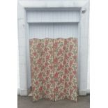 VINTAGE Four panel fabric folding screen decorated with red flowers