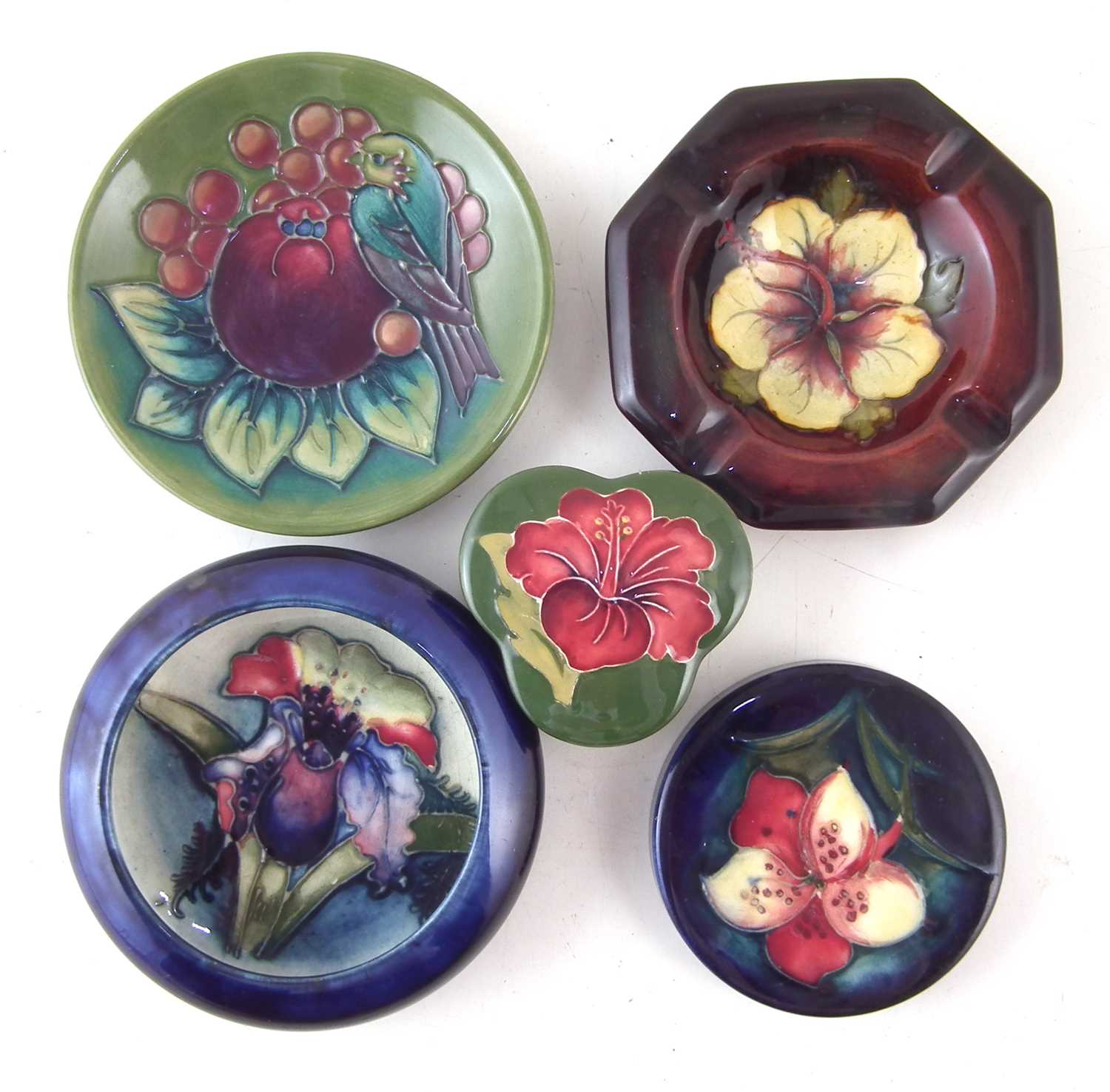 Collection of small Moorcroft items.