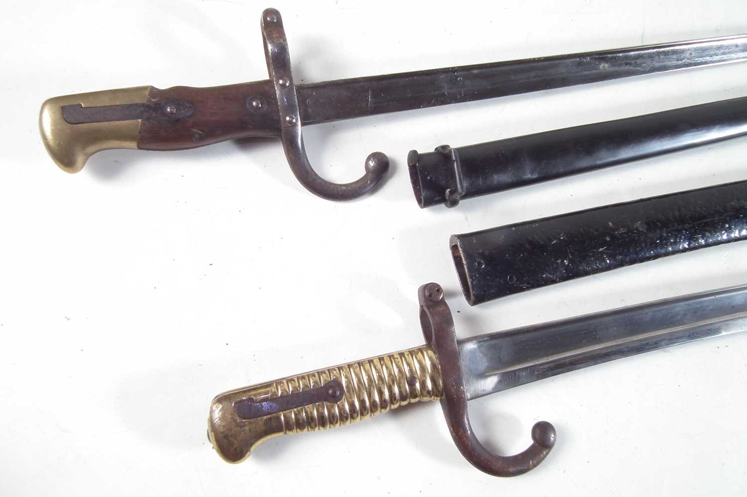 Chassepot and Gras bayonets - Image 3 of 9