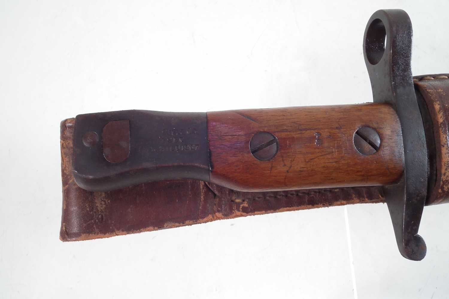 Ross Rifle bayonet and scabbard with frog - Image 6 of 9