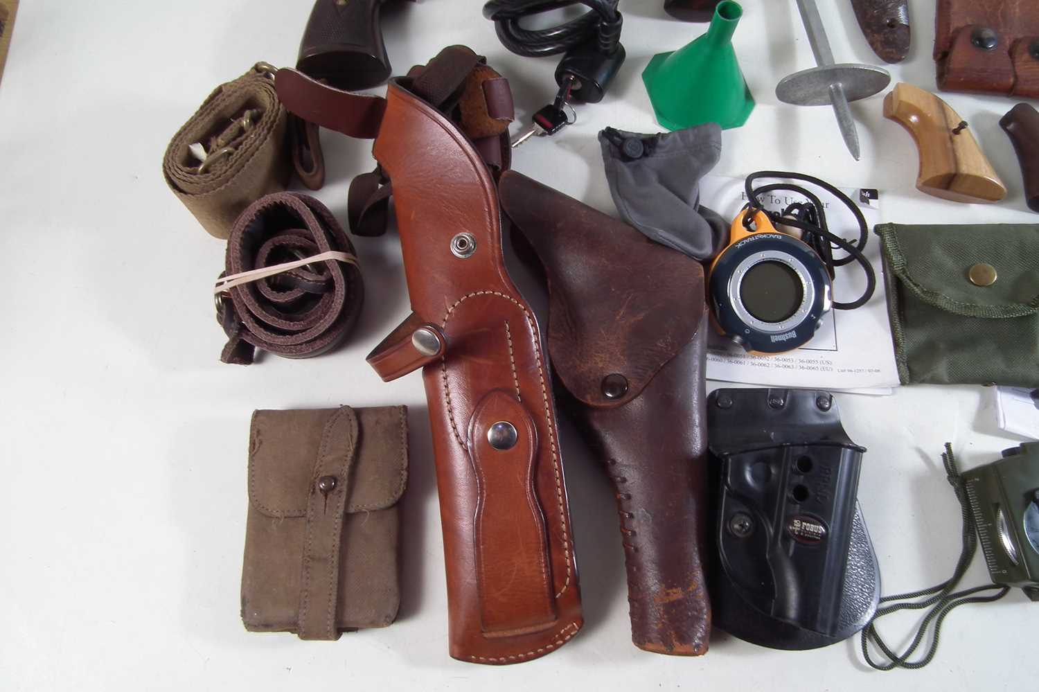 Collection of mixed shooting accessories. - Image 4 of 7