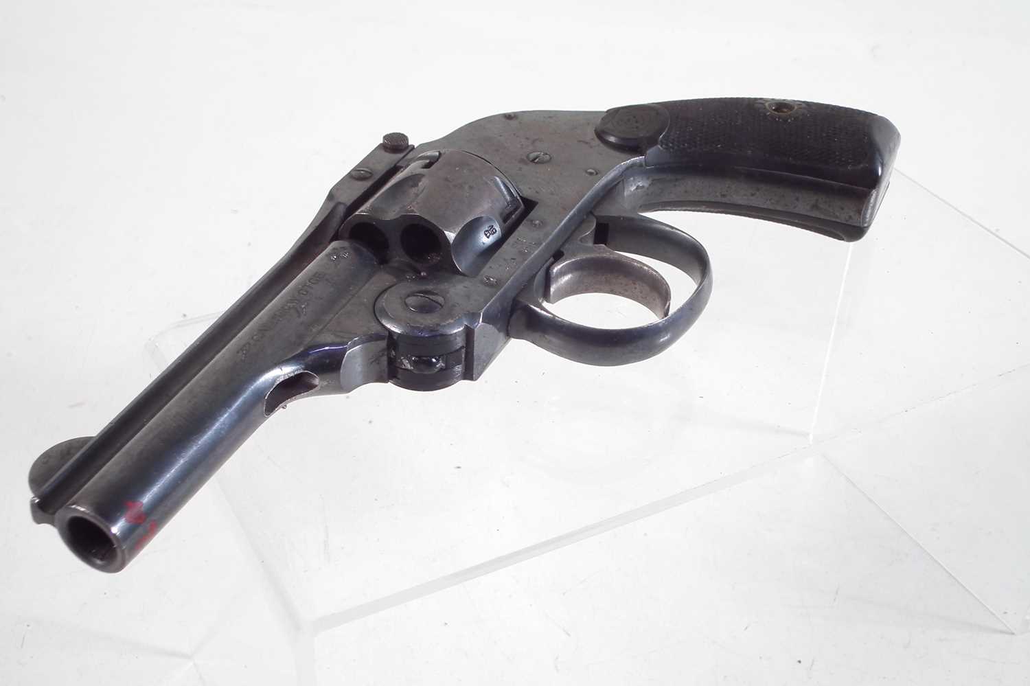 Deactivated Harrington and Richardson .32SW revolver - Image 6 of 6