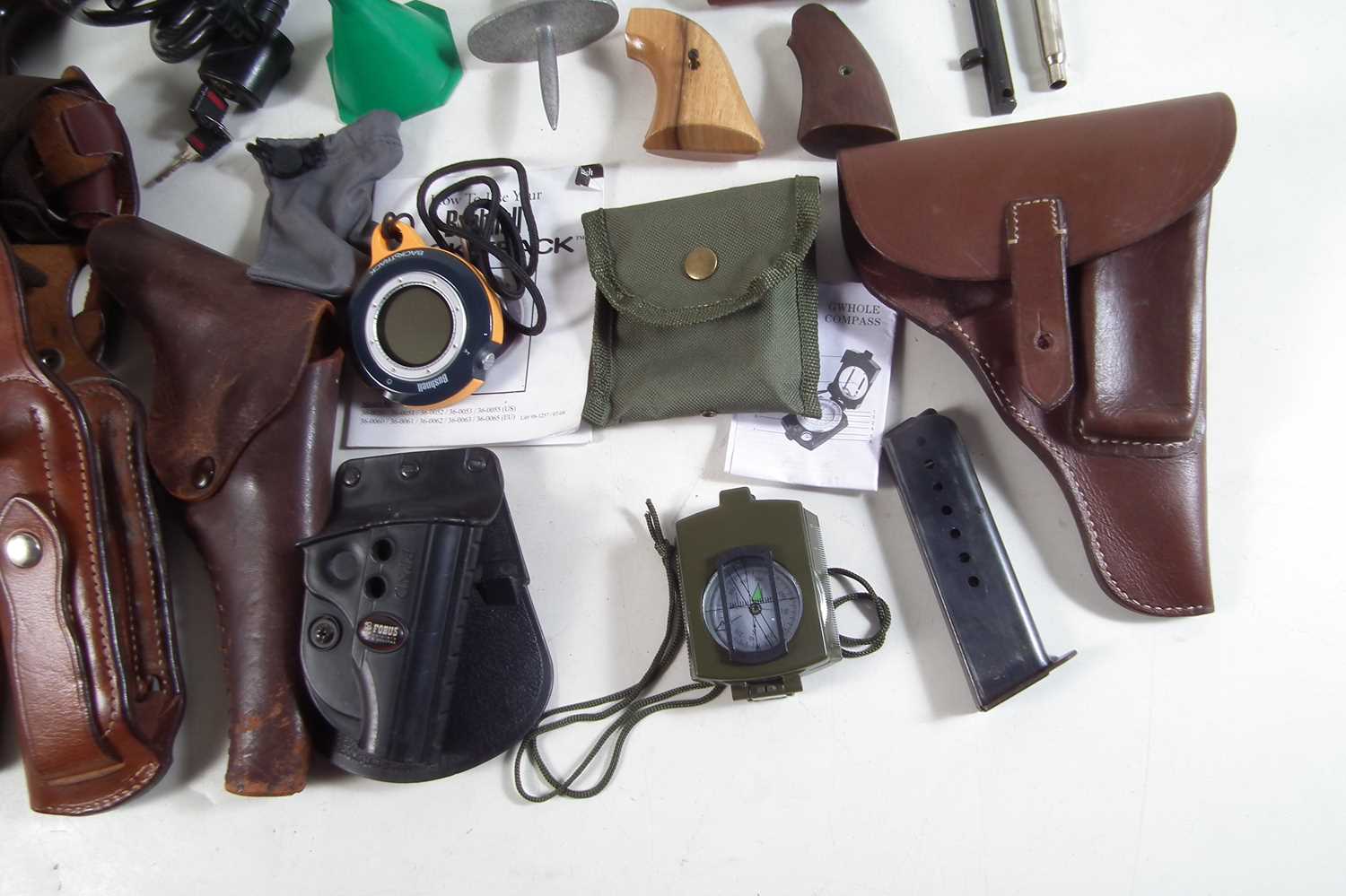 Collection of mixed shooting accessories. - Image 5 of 7