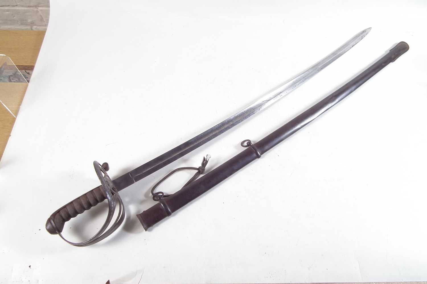 Rifle officers sword and scabbard - Image 2 of 12