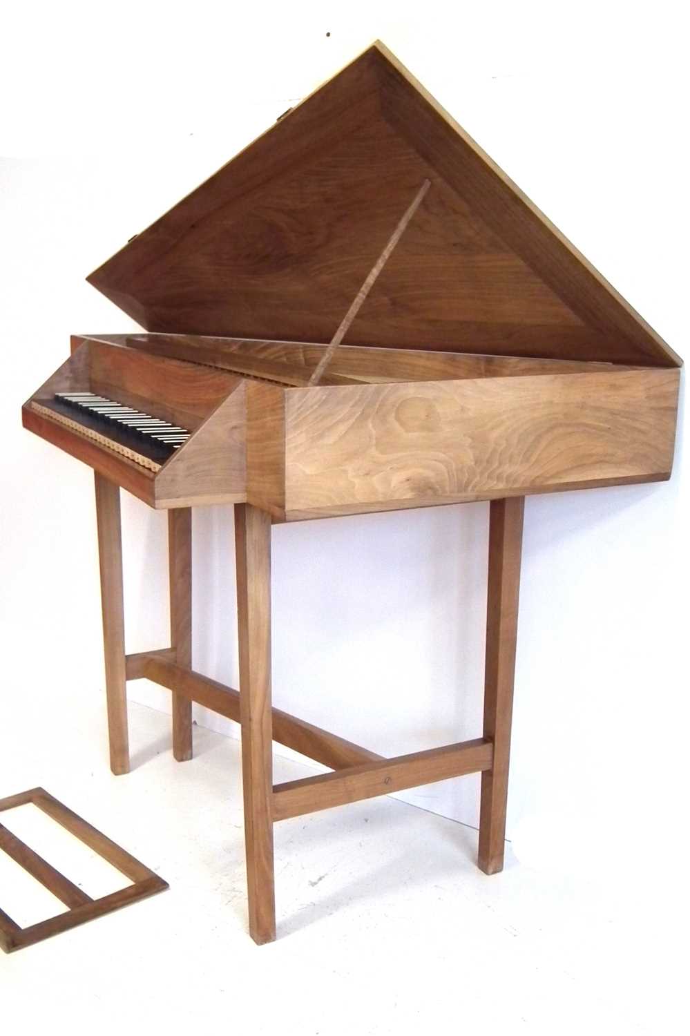 Triangular spinet by John Storr built from a kit, walnut case with ebony and ivory faced keys 115cm - Image 8 of 9