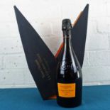 1 bottle Champagne Veuve Clicquot Grande Dame Brut 1995