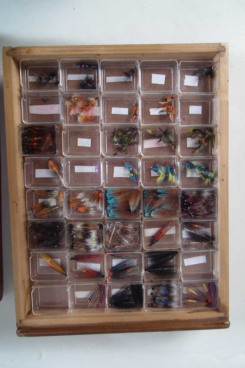 Massive collection of fishing flies - Image 14 of 20