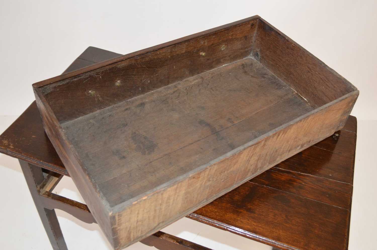Early 19th-century oak side table - Image 3 of 4