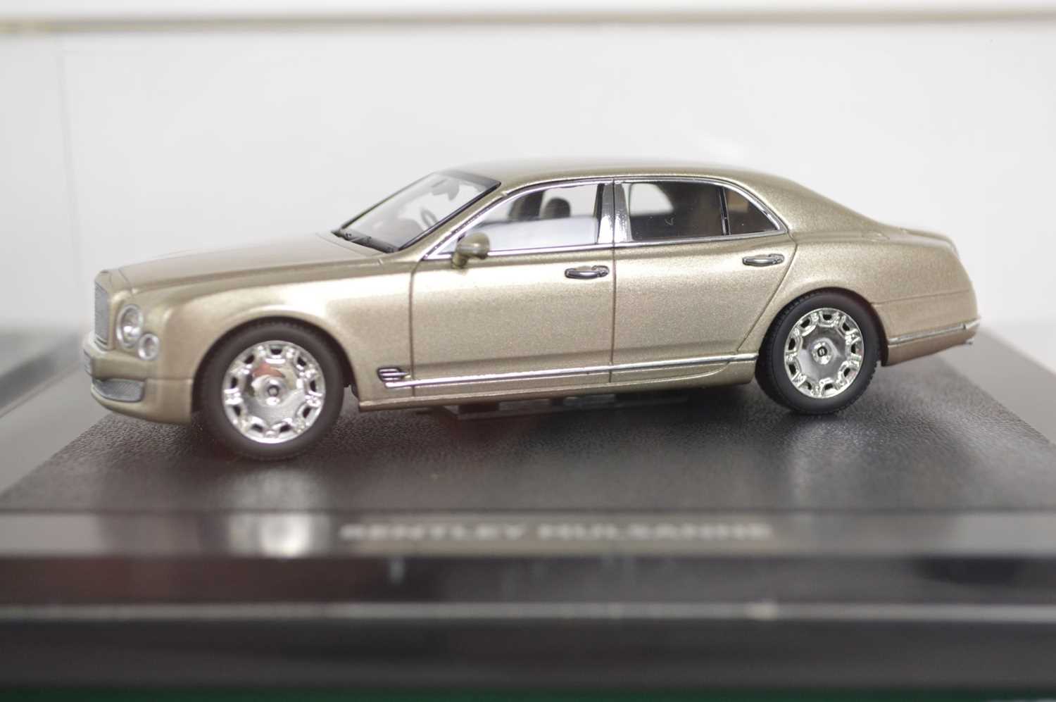 Four Minichamps 1:43 Scale Bentley Models - Image 5 of 5