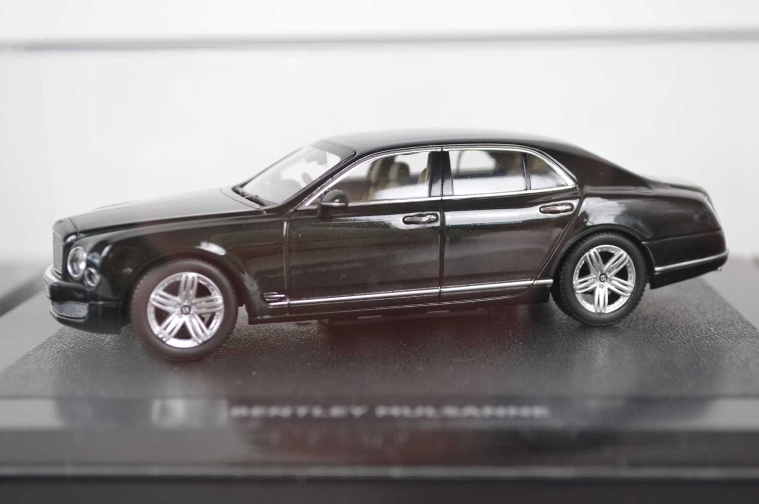 Four Minichamps 1:43 Scale Bentley Models - Image 3 of 5