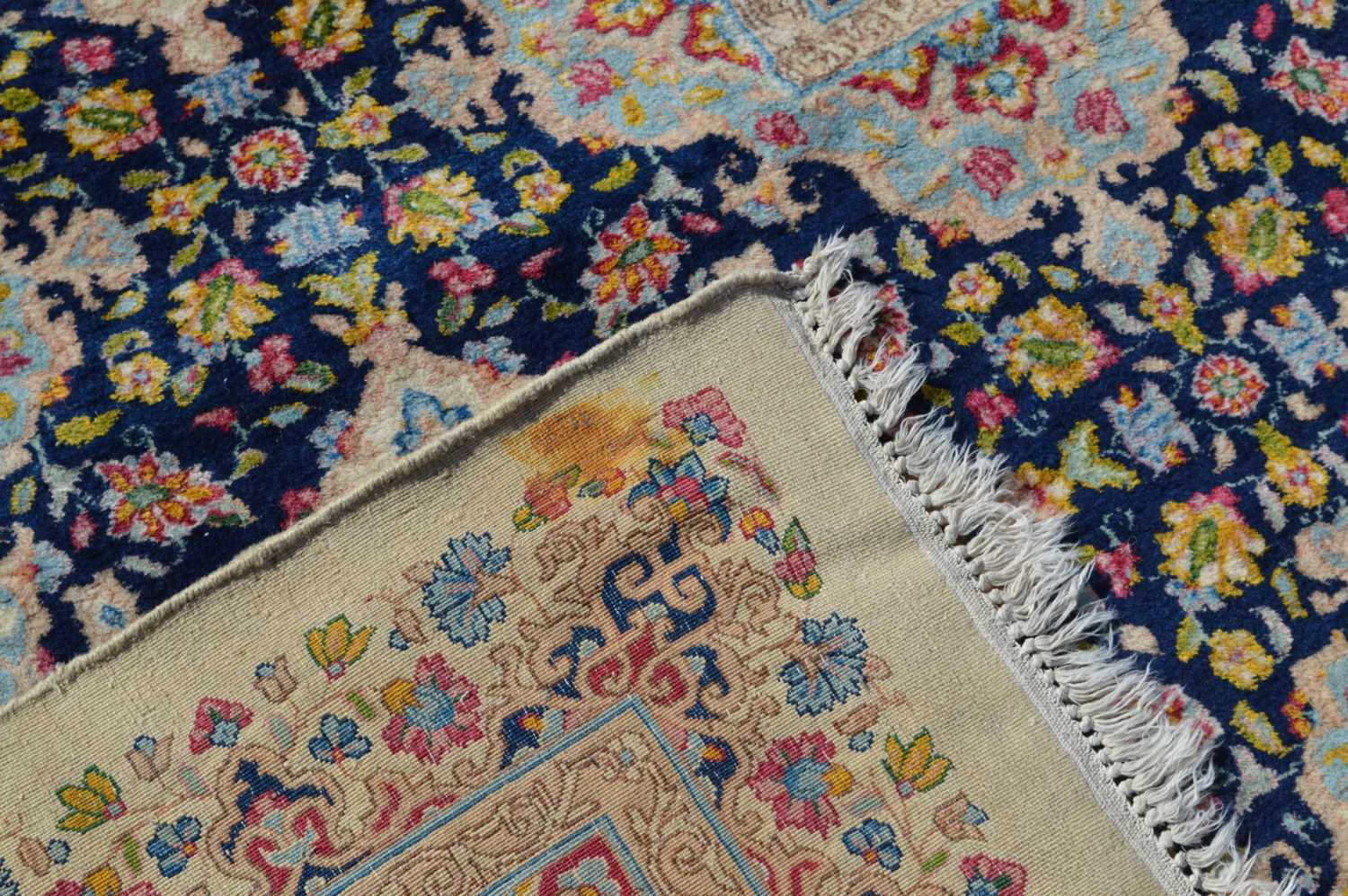 Kirman carpet - Image 6 of 6