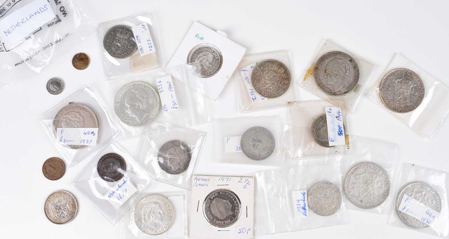 Tin of assorted foreign coinage to include many silver coins from Netherlands etc. - Image 14 of 19