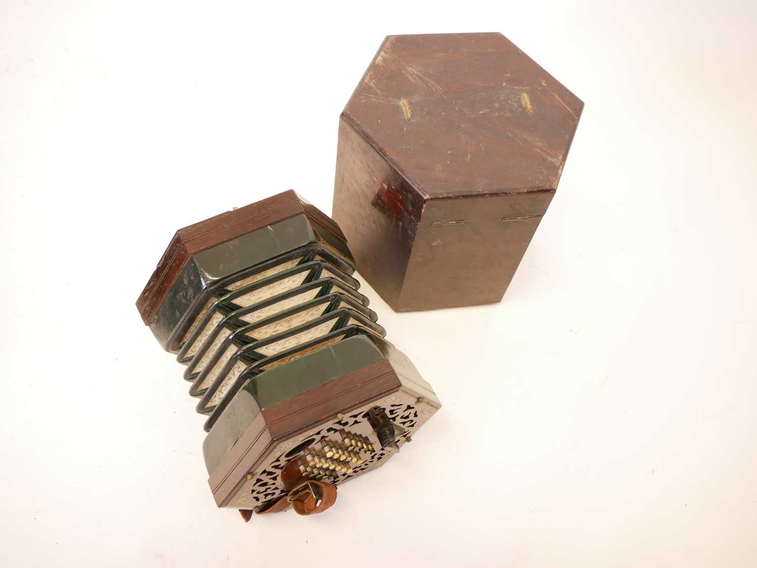 Wheatstone 48 key concertina - Image 11 of 11